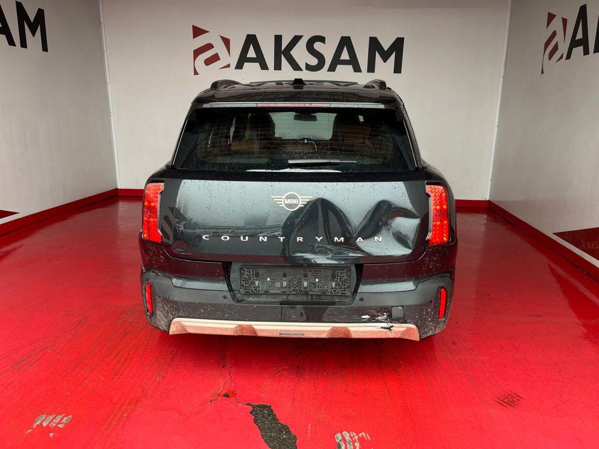 MINI COUNTRYMAN E 204 SPIRIT