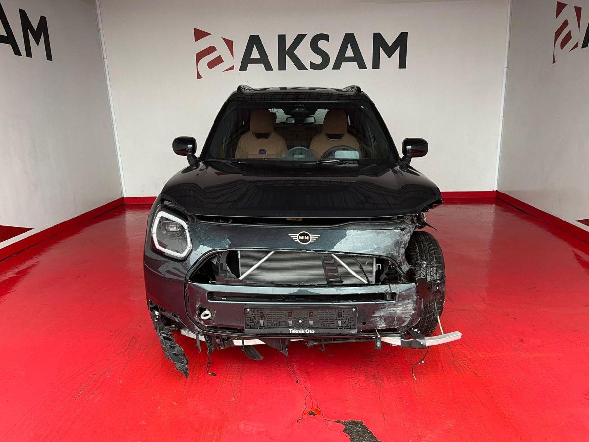 MINI COUNTRYMAN E 204 SPIRIT