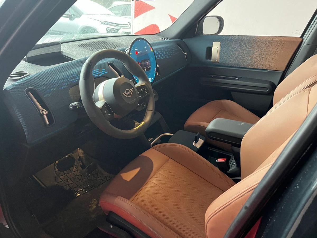 MINI COUNTRYMAN E 204 SPIRIT