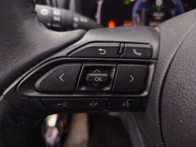 YARIS CROSS 1.5 HYBRID FLAME X-PACK E-CVT FL