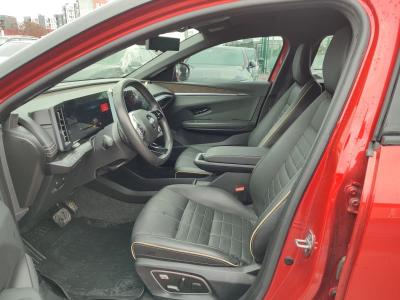 MEGANE E-TECH ICONIC EV60 220