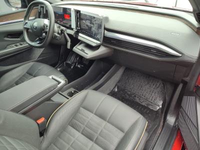 MEGANE E-TECH ICONIC EV60 220