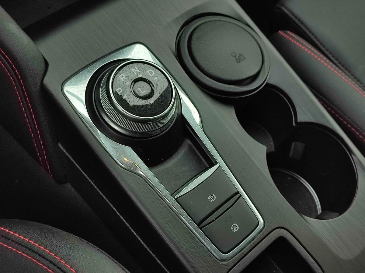 KUGA ST-LINE X 1.5 ECOBOOST 186 8AT FL