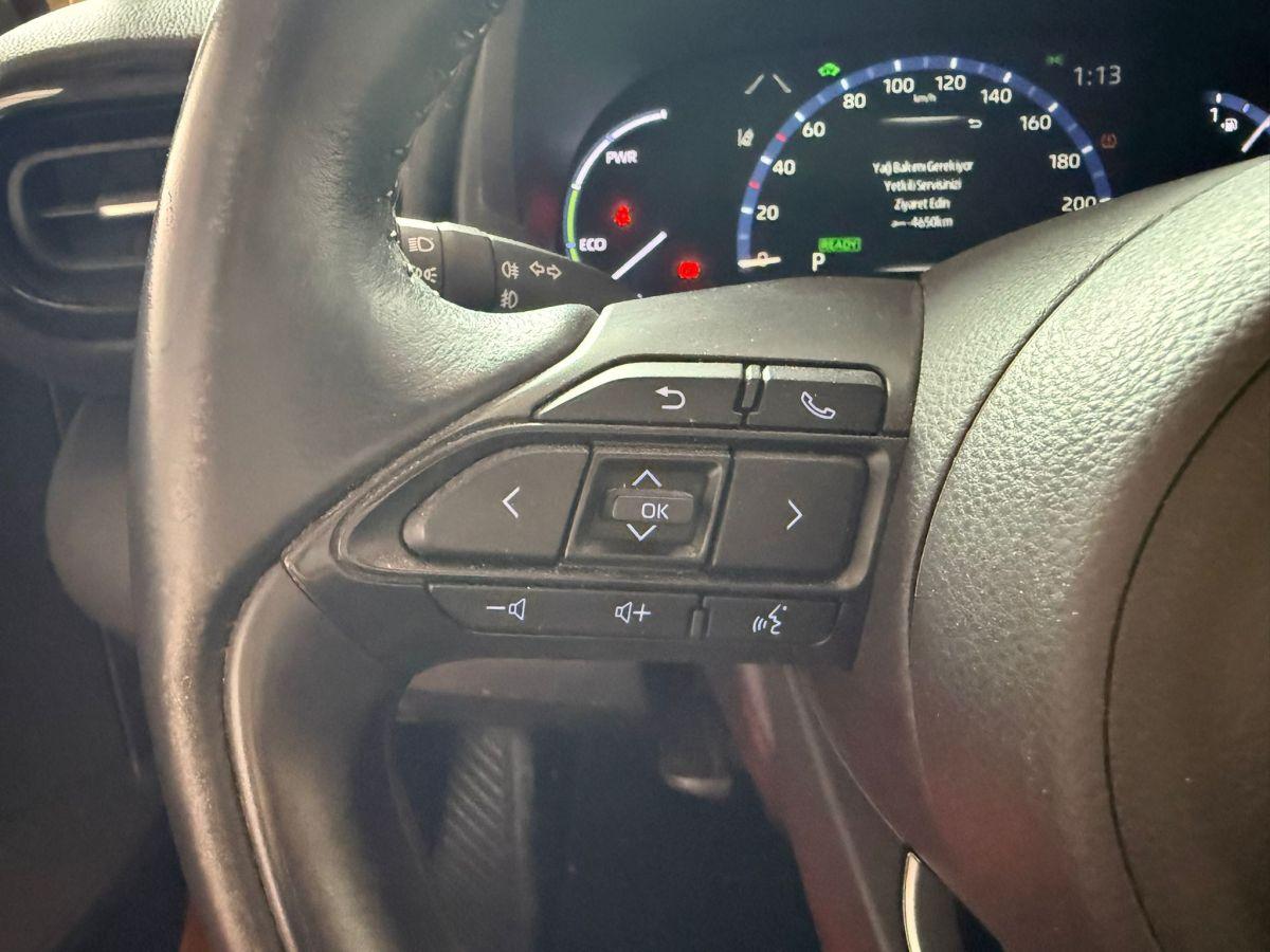 YARIS CROSS 1.5 HYBRID FLAME X-PACK E-CVT