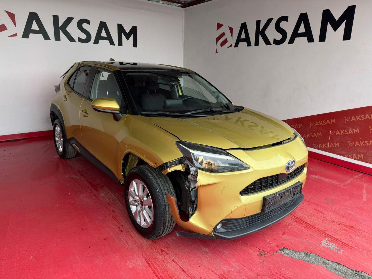 YARIS CROSS 1.5 HYBRID FLAME X-PACK E-CVT