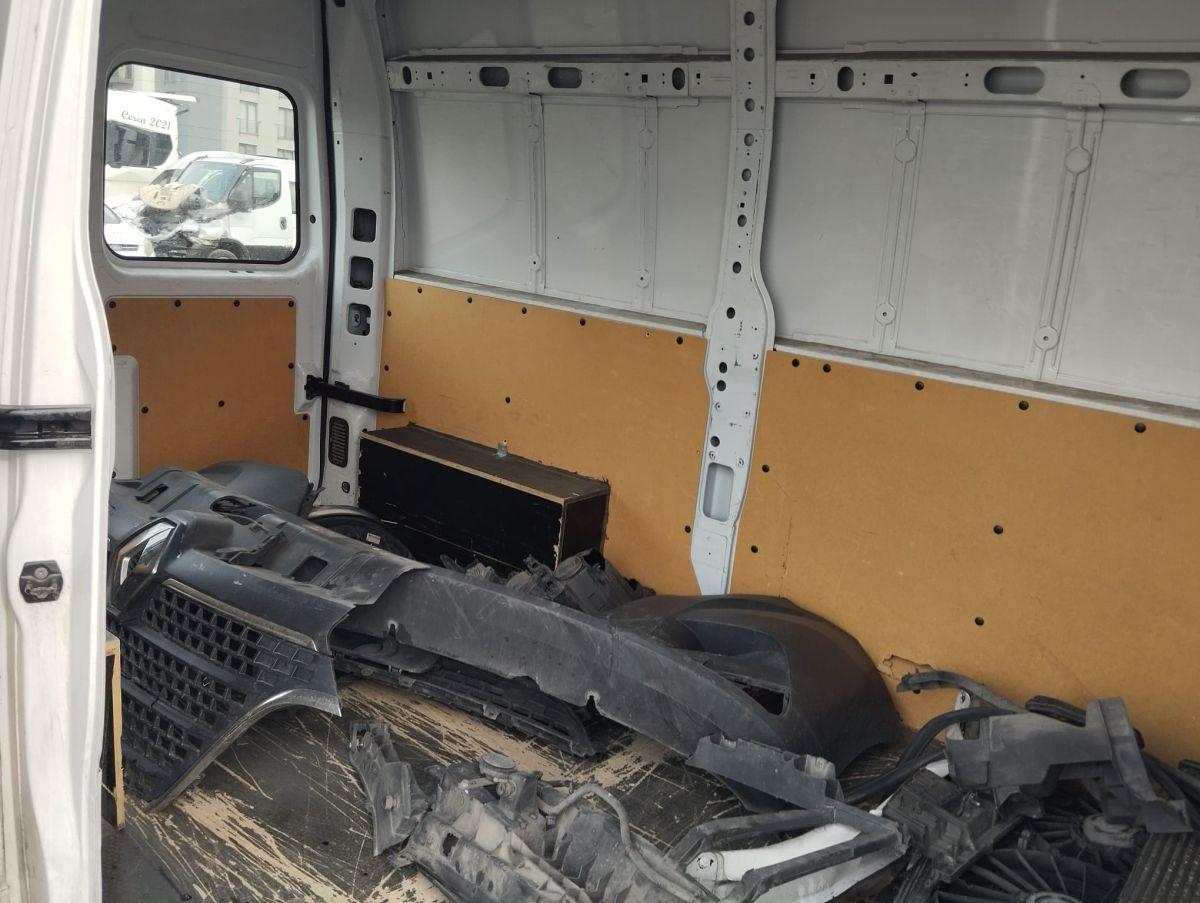 MASTER PANELVAN L2H2 11M3 150 D-FULL