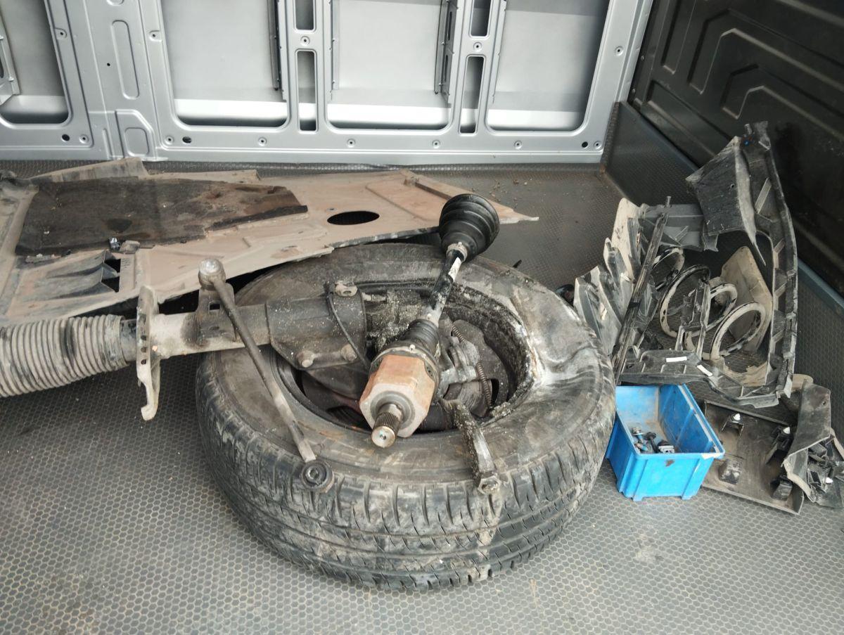 PANELVAN TGE 3.180 4X4 SB L5H3 15.5 M3TOPLION