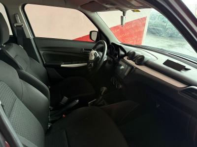 SWIFT 1.2 GLX AT (90)