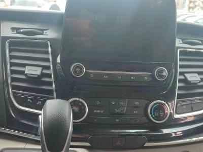 TOURNEO CUSTOM 320L UPGRADE 170 6AT TITANIUM