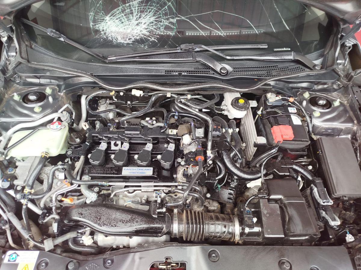 CIVIC 4D EXECUTIVE+ 1.5 182 OV