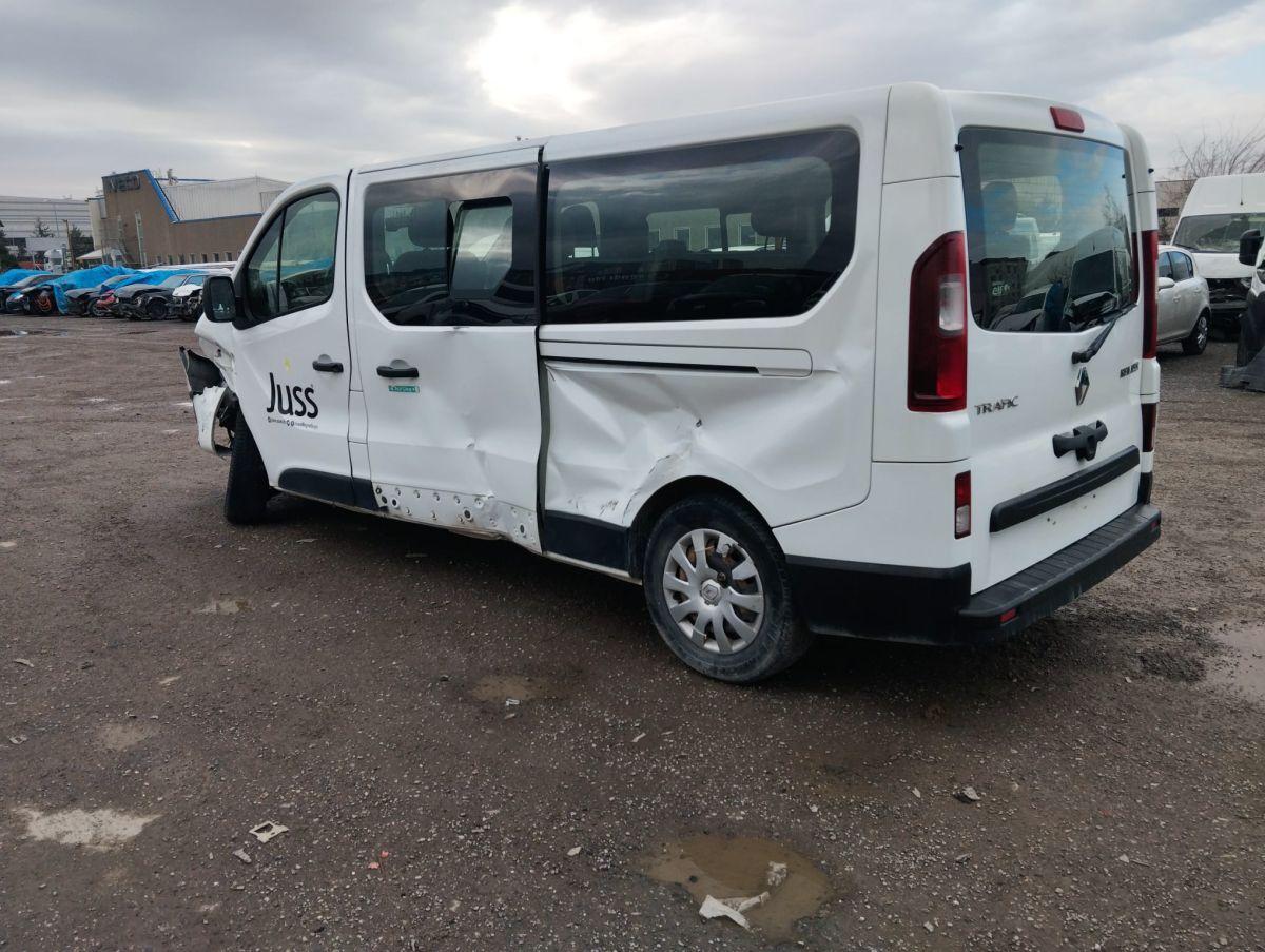 TRAFIC 9+1 GRANDCONFORT 1.6 DCI 125