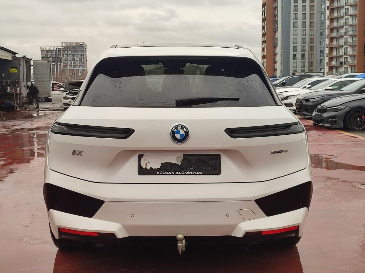 iX XDRIVE40 FIRST EDITION SPORT