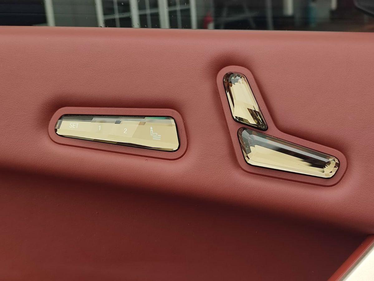 iX XDRIVE40 FIRST EDITION SPORT