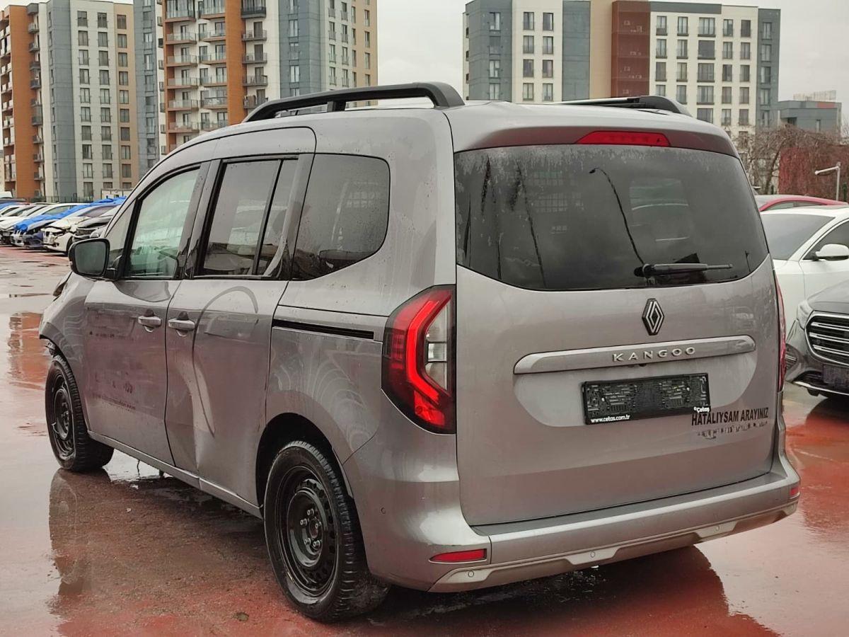 KANGOO MULTIX ICONIC 1.5 B DCI EDC 115