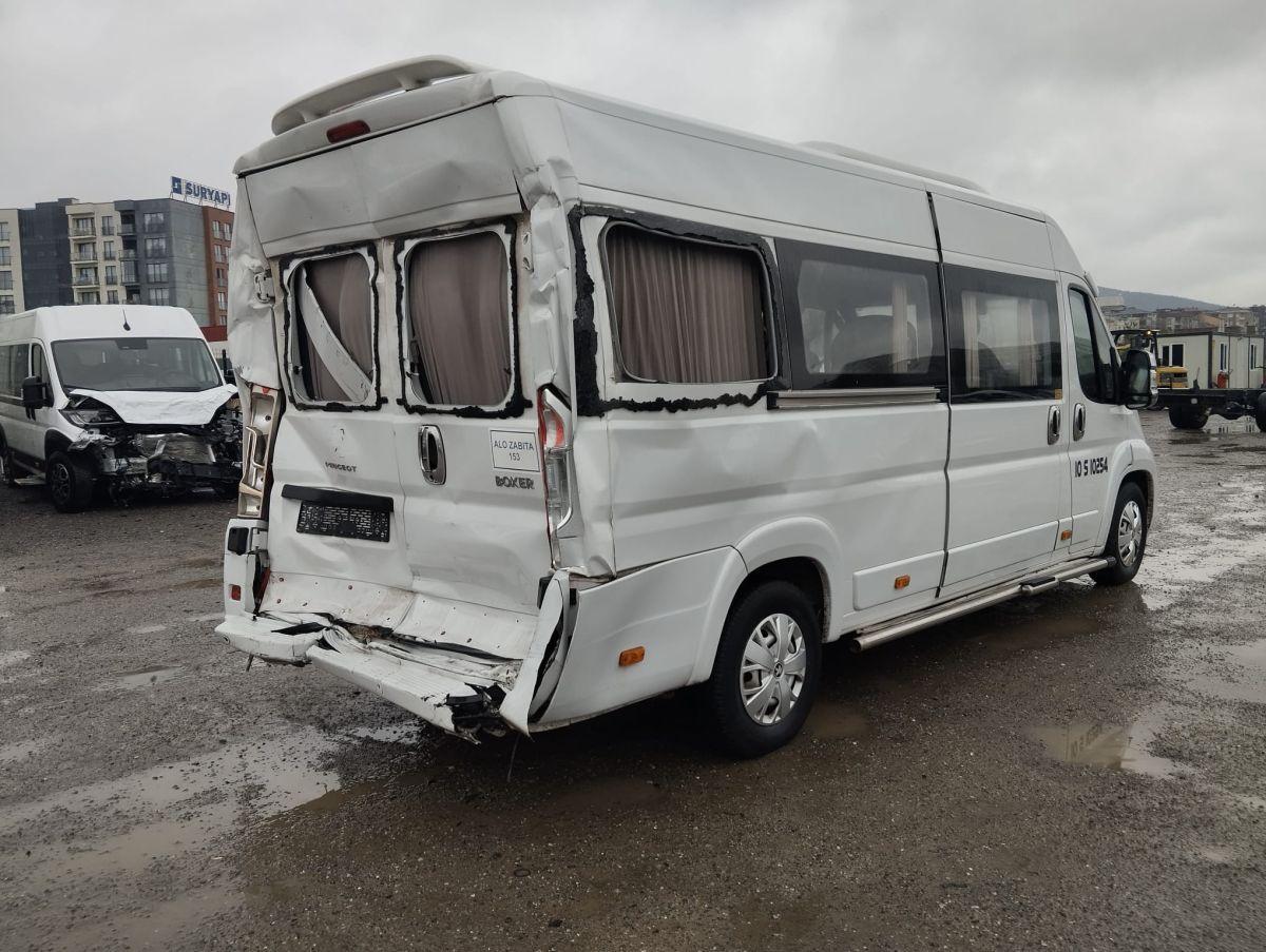 BOXER MINIBUS PERSONEL 16+1 L4H2 2.2BLUEHDI 165