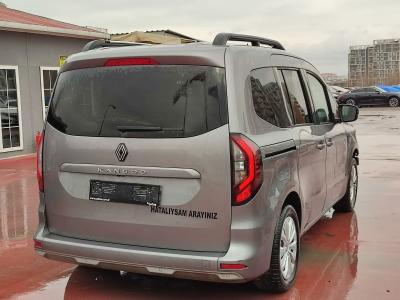 KANGOO MULTIX ICONIC 1.5 B DCI EDC 115