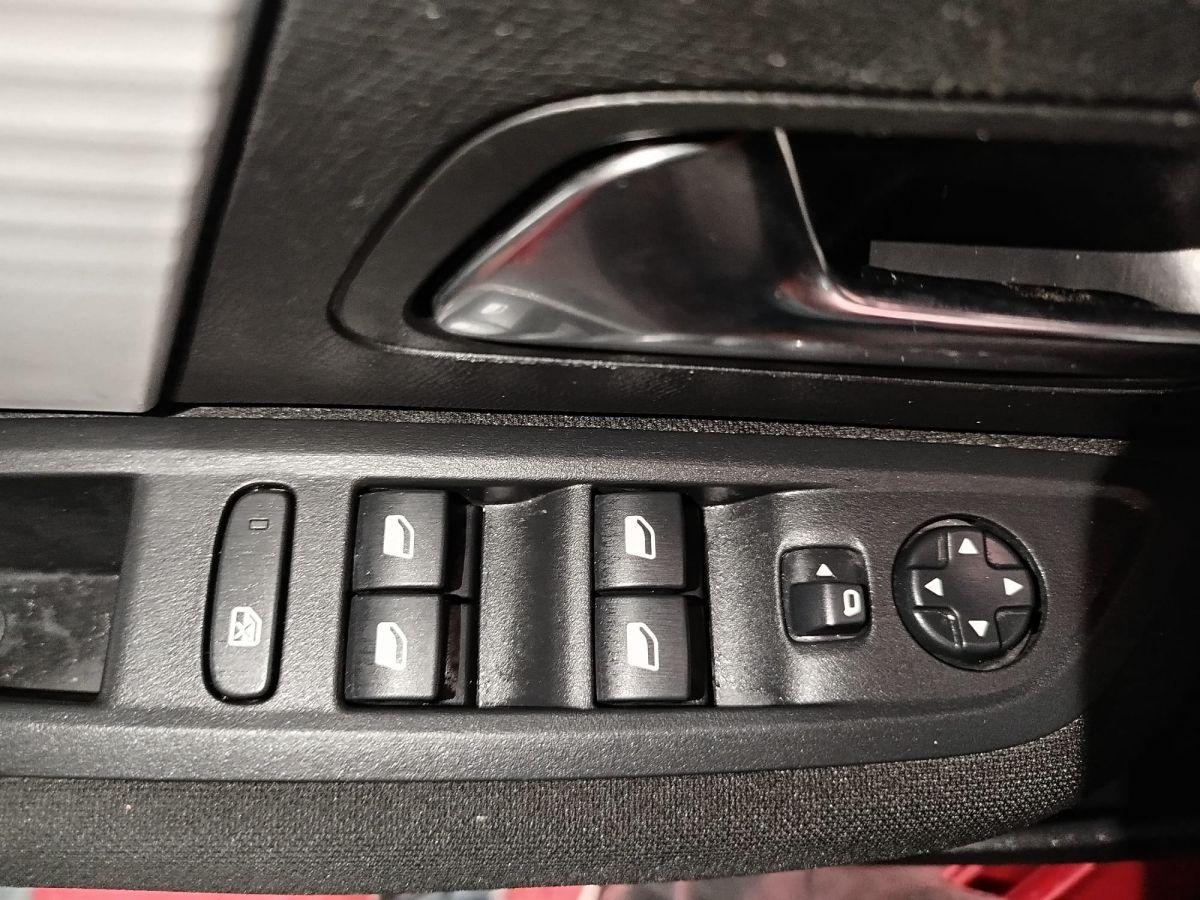 C4 FEEL BOLD 1.2 PURETECH 130 EAT8 E6.3