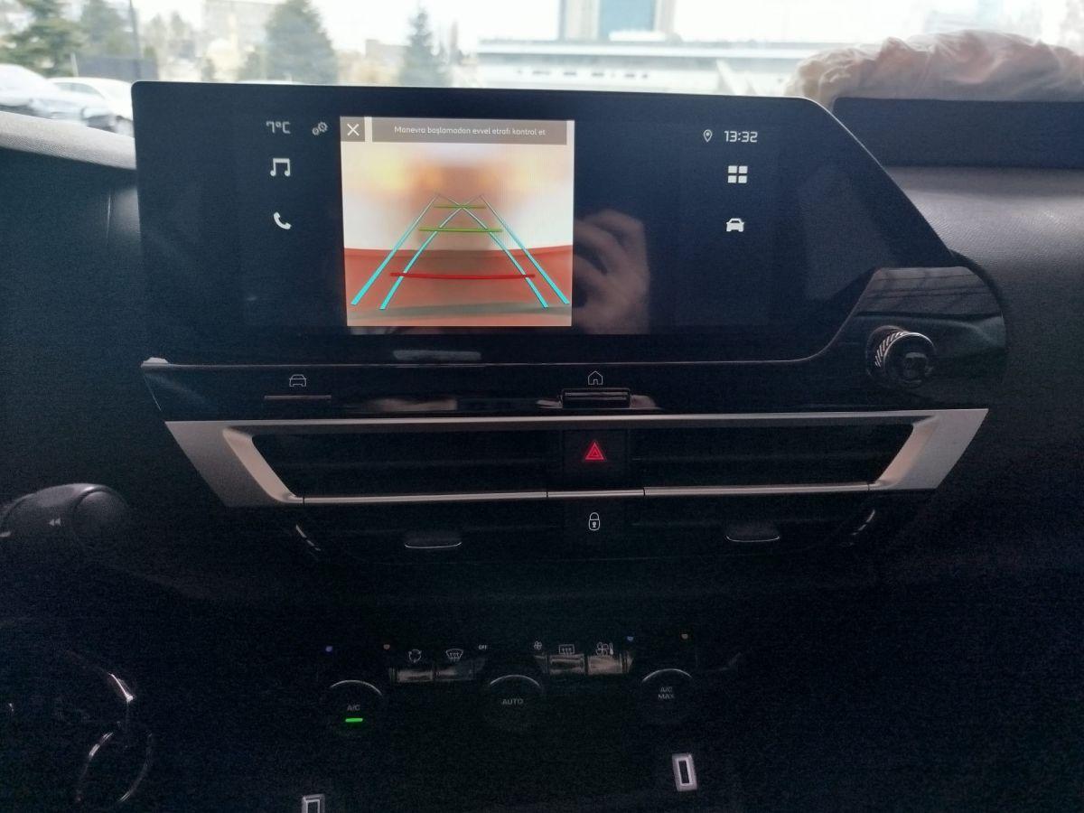 C4 FEEL BOLD 1.2 PURETECH 130 EAT8 E6.3