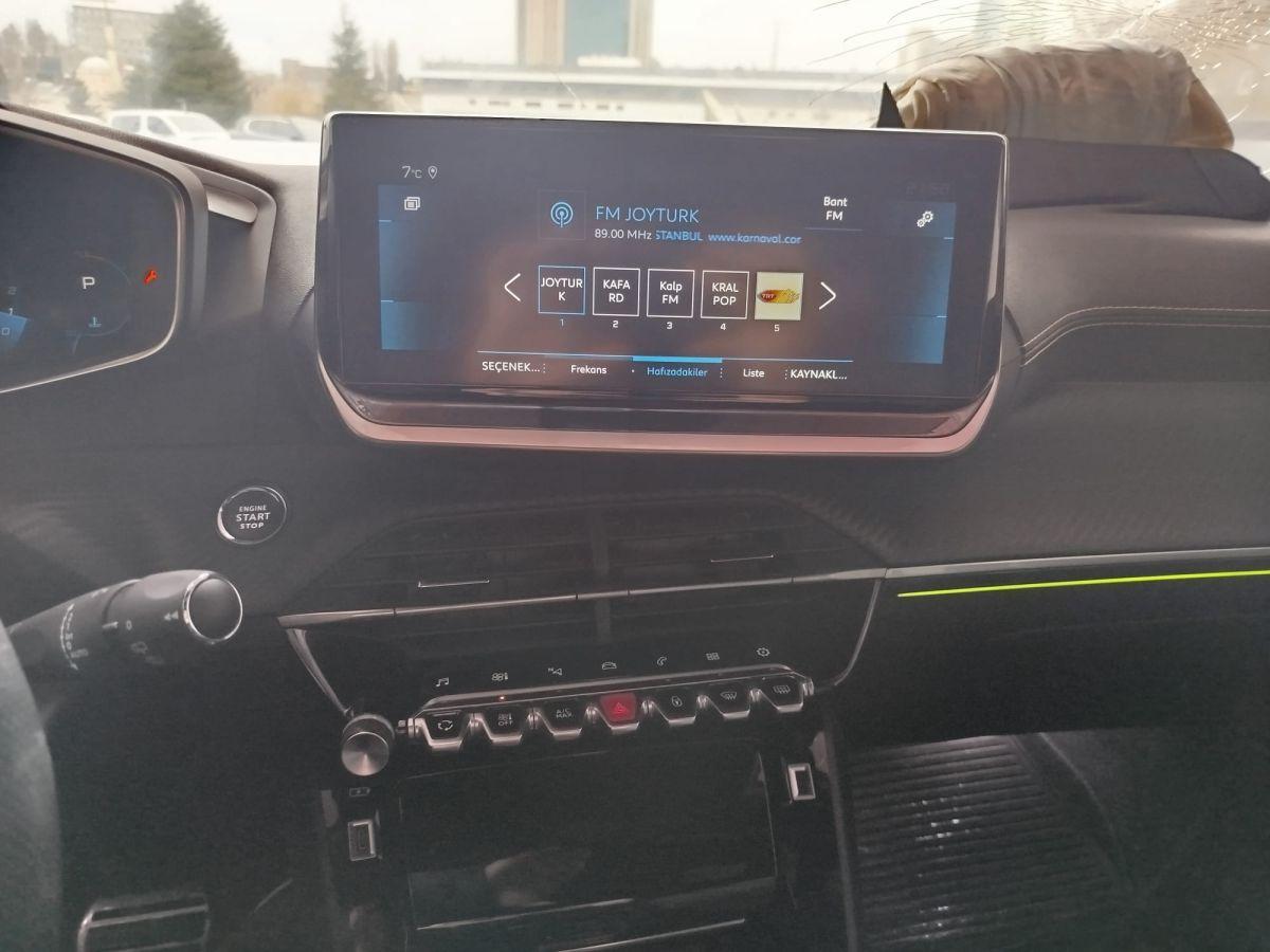 2008 GT 1.2 PURETECH 130 EAT8