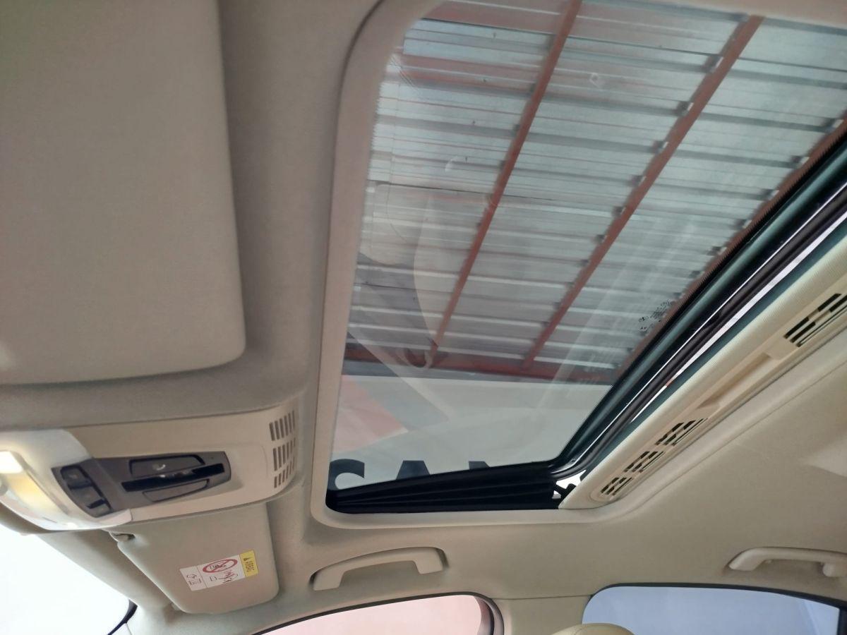 320d SEDAN (184) TECHNO PLUS