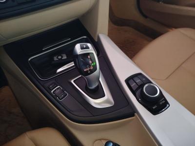 320d SEDAN (184) TECHNO PLUS