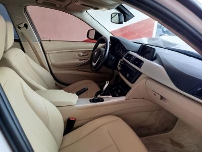 320d SEDAN (184) TECHNO PLUS