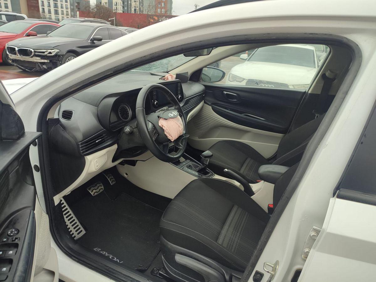 BAYON 1.4 MPI STYLE AT