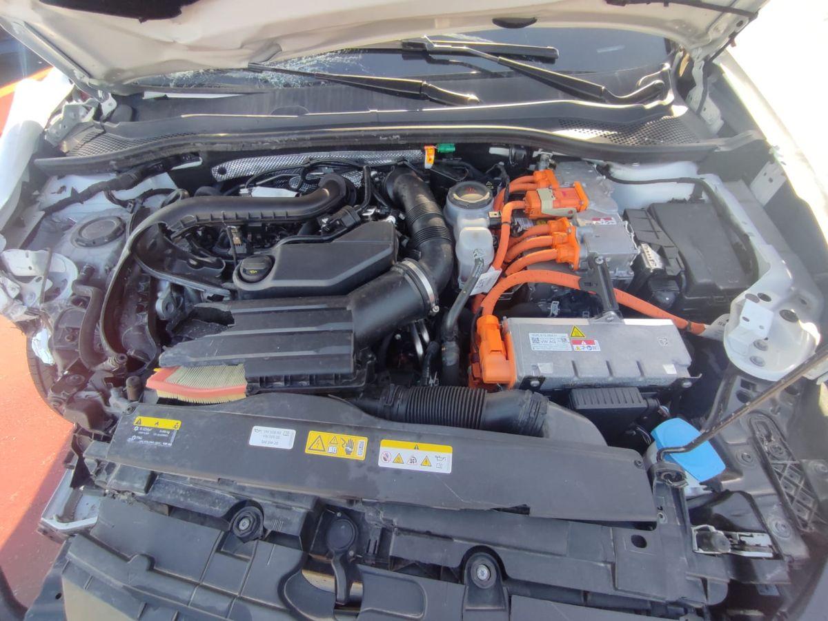 LEON 1.5 EHYBRID (PHEV) 204 DSG FR