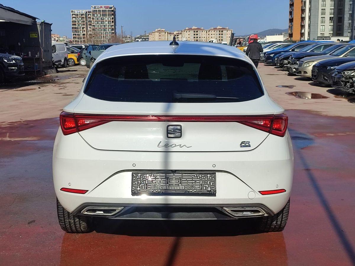 LEON 1.5 EHYBRID (PHEV) 204 DSG FR