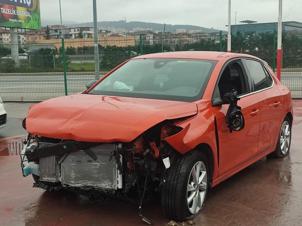 CORSA 1.2 100 AT8 ELEGANCE