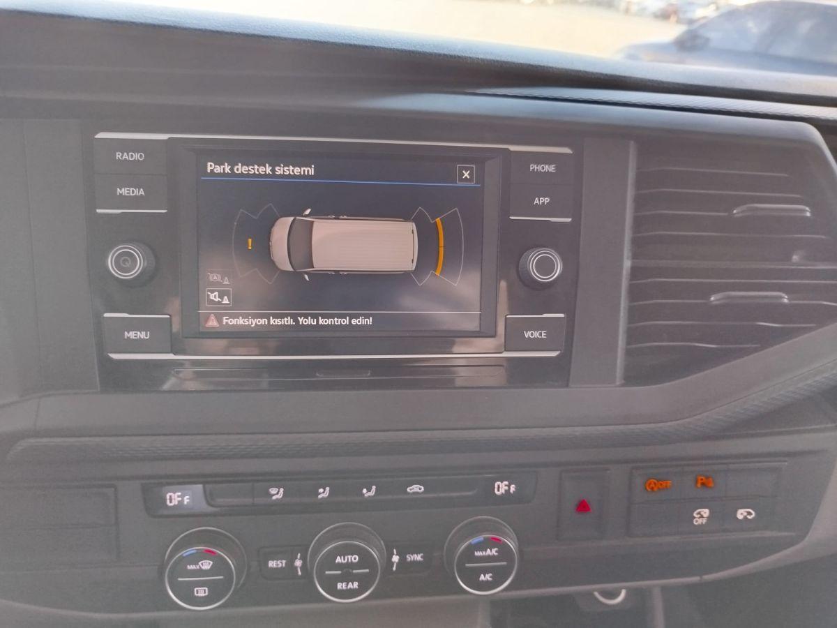 CARAVELLE COMFORTLINE 2.0 TDI 8+1 LWB 150 DSG