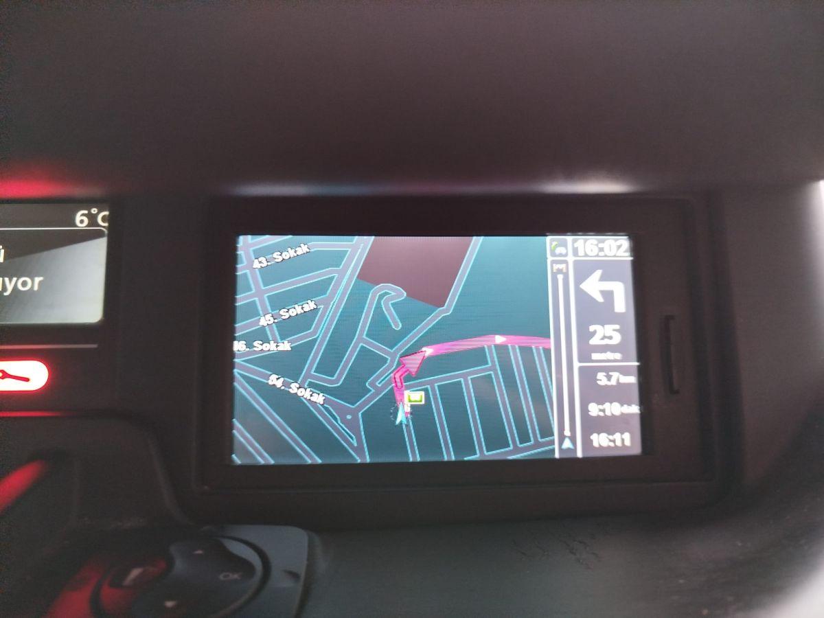 SCENIC ICON 1.5 DCI 110 EDC E5