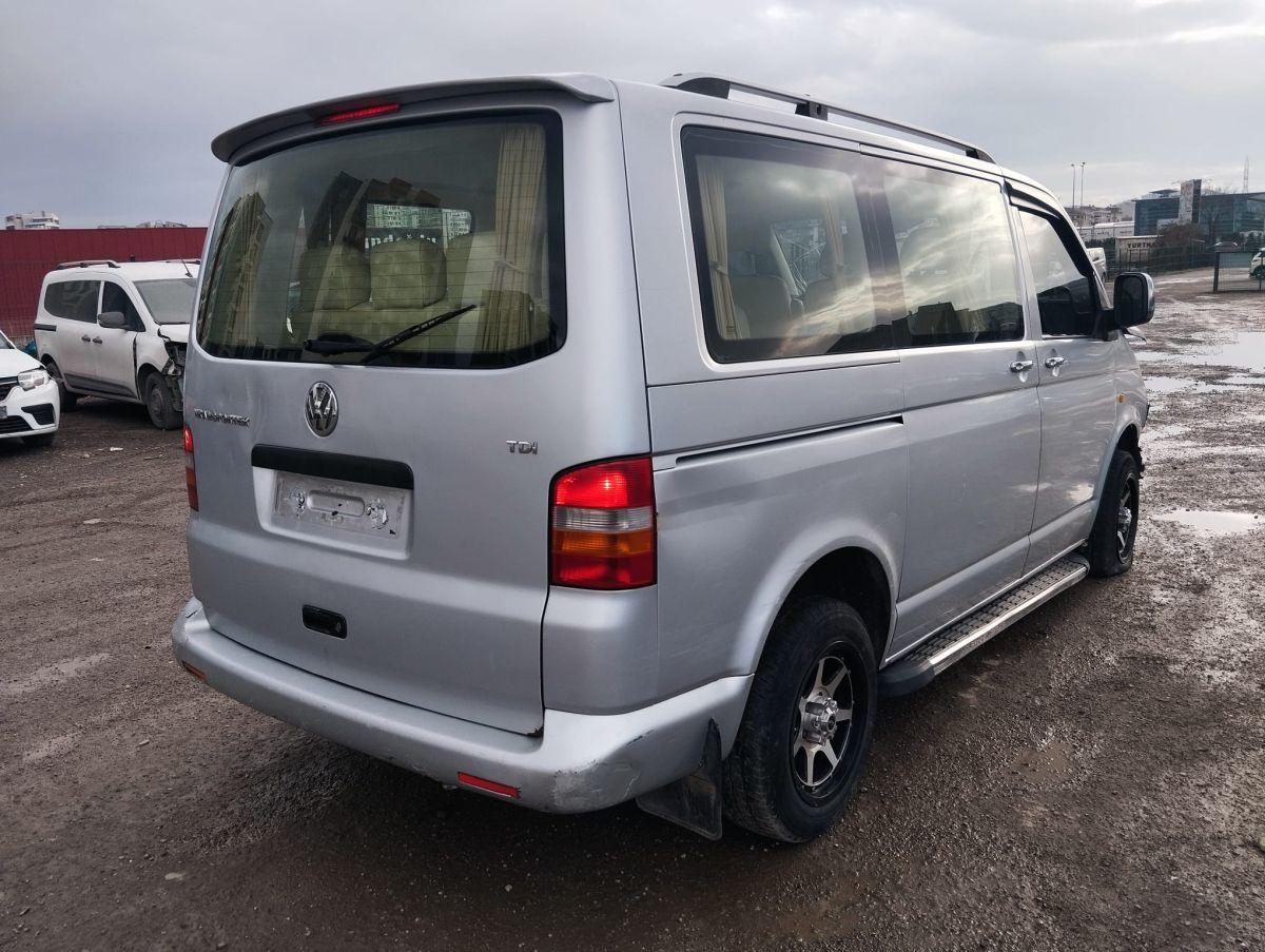 TRANSPORTER KOMBI L 1.9 TDI (105) 9+1