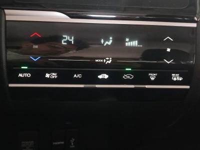 JAZZ 1.3 ELEGANCE CVT