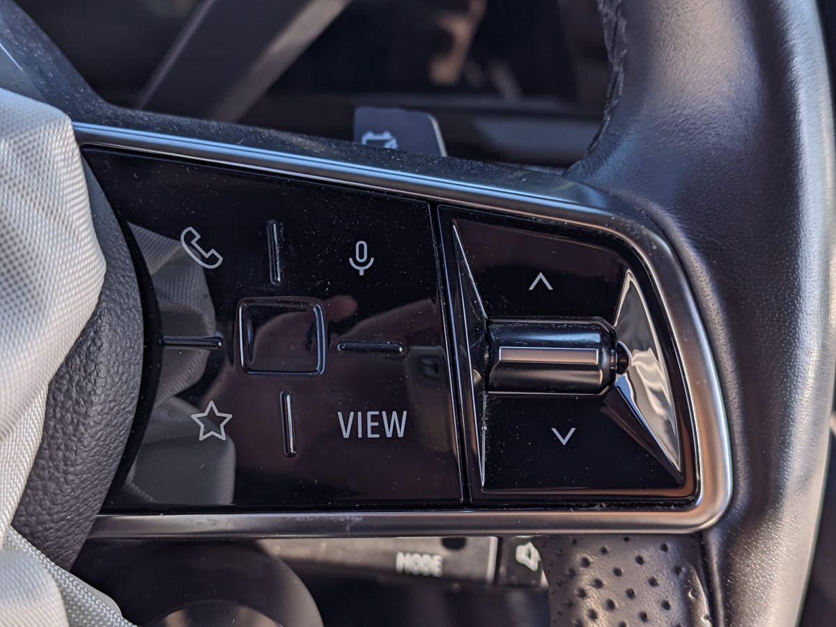 MEGANE E-TECH ICONIC EV60 220