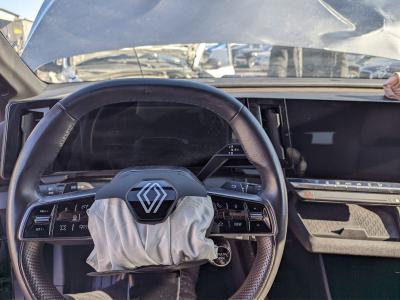 MEGANE E-TECH ICONIC EV60 220