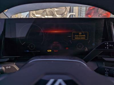 MEGANE E-TECH ICONIC EV60 220