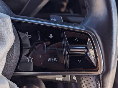 MEGANE E-TECH ICONIC EV60 220