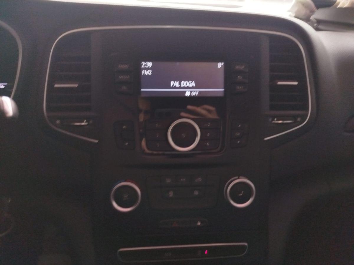 MEGANE SEDAN JOY 1.3 TCE 140