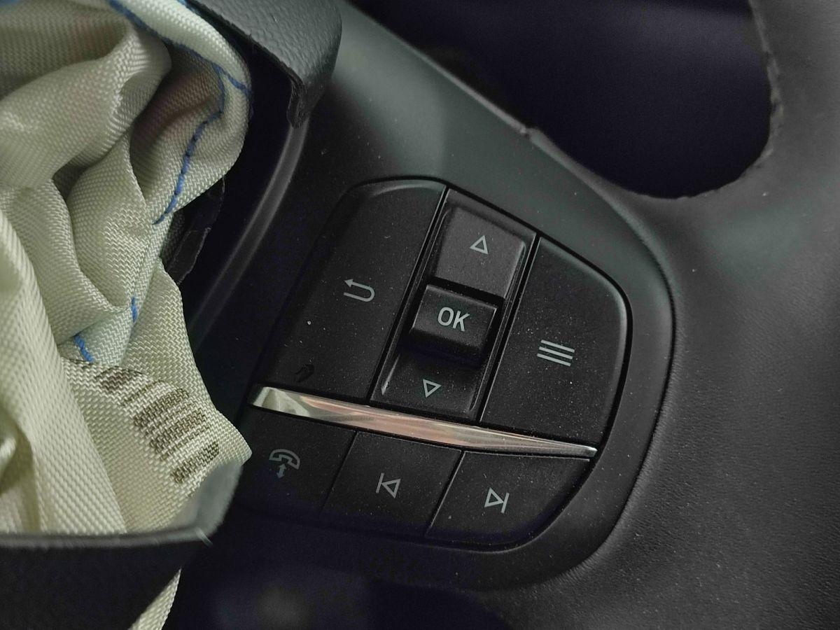 TOURNEO COURIER 1.0 P 125 AT TITANIUM