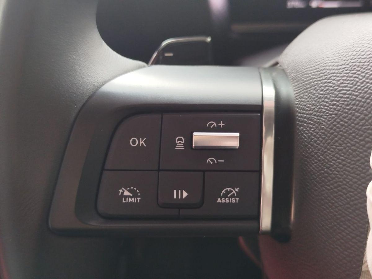 C4 X SHINE BOLD 1.2 PURETECH 130 EAT8