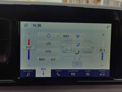 TOURNEO COURIER 1.0 P 125 AT TITANIUM