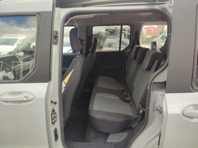 TOURNEO COURIER 1.0 P 125 AT TITANIUM