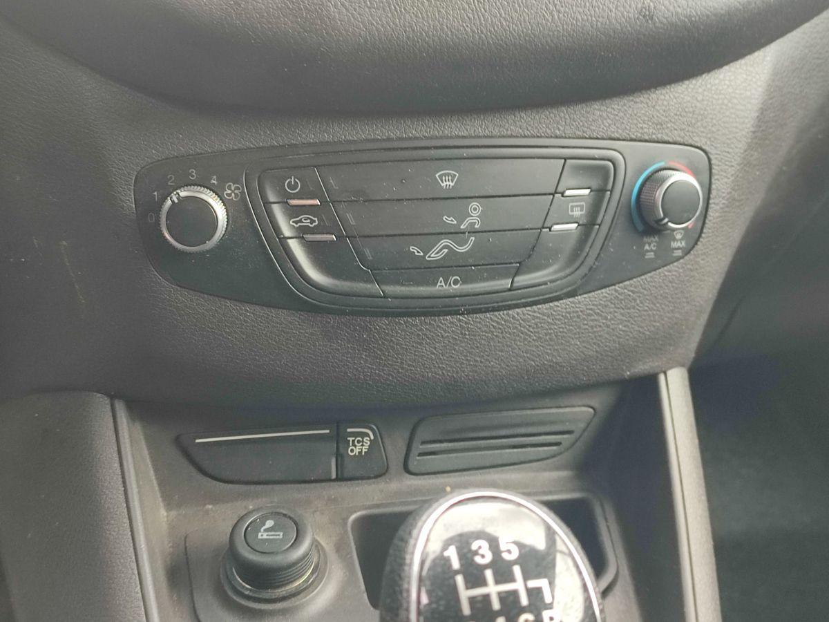 TRANSIT COURIER 1.5 TDCI 75 E6.2 TREND