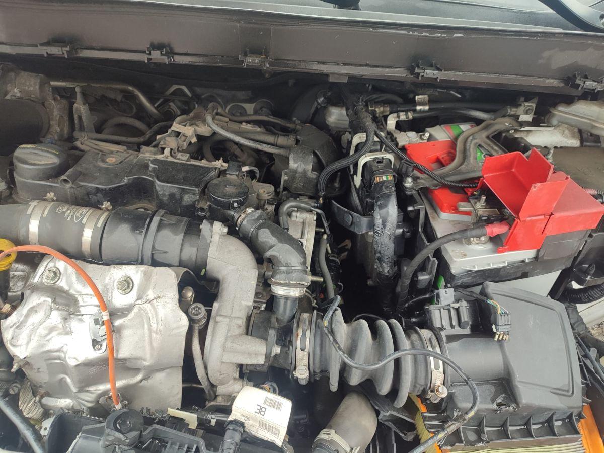 TRANSIT COURIER 1.5 TDCI 75 E6.2 TREND