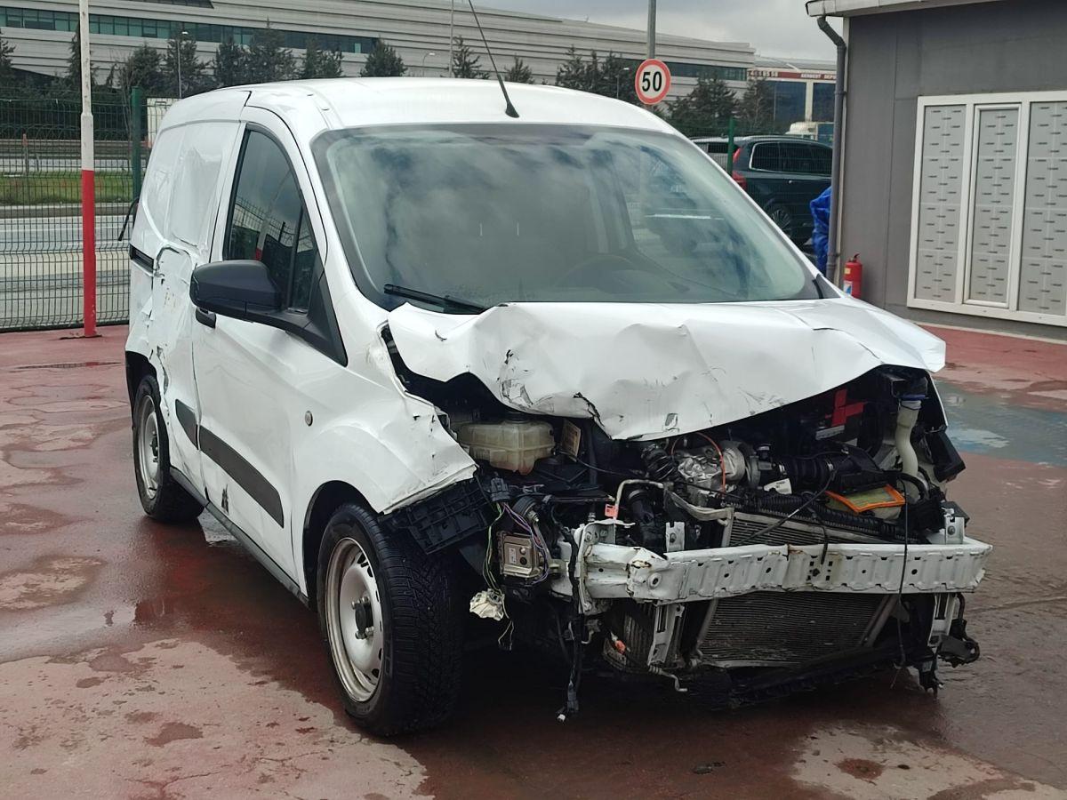 TRANSIT COURIER 1.5 TDCI 75 E6.2 TREND