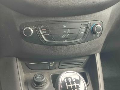 TRANSIT COURIER 1.5 TDCI 75 E6.2 TREND