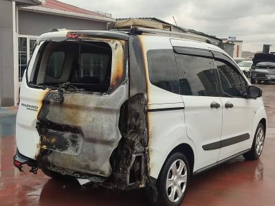 TOURNEO COURIER JOURNEY 1.5 TDCI 100 E6.2