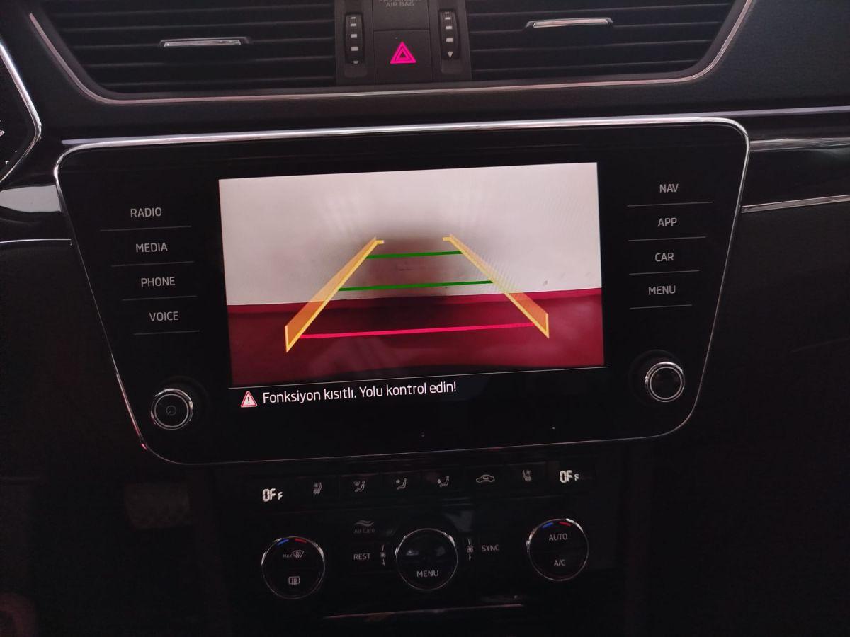 SUPERB 2.0 TSI 280 4x4 DSG L&K CRYSTAL