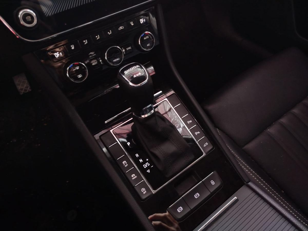 SUPERB 2.0 TSI 280 4x4 DSG L&K CRYSTAL